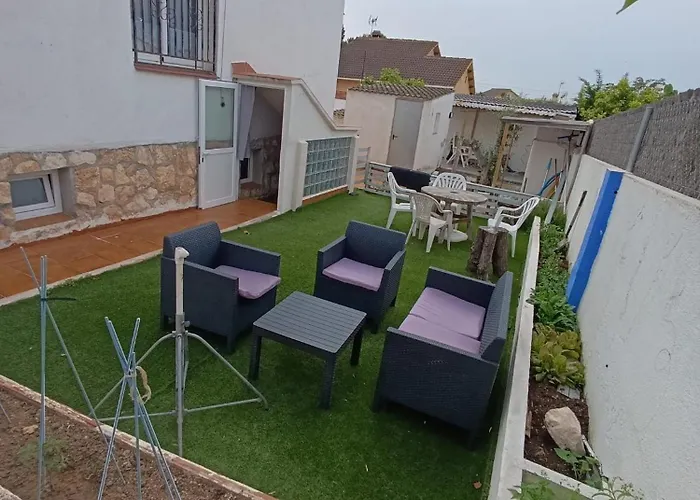 Loft 2 Personas